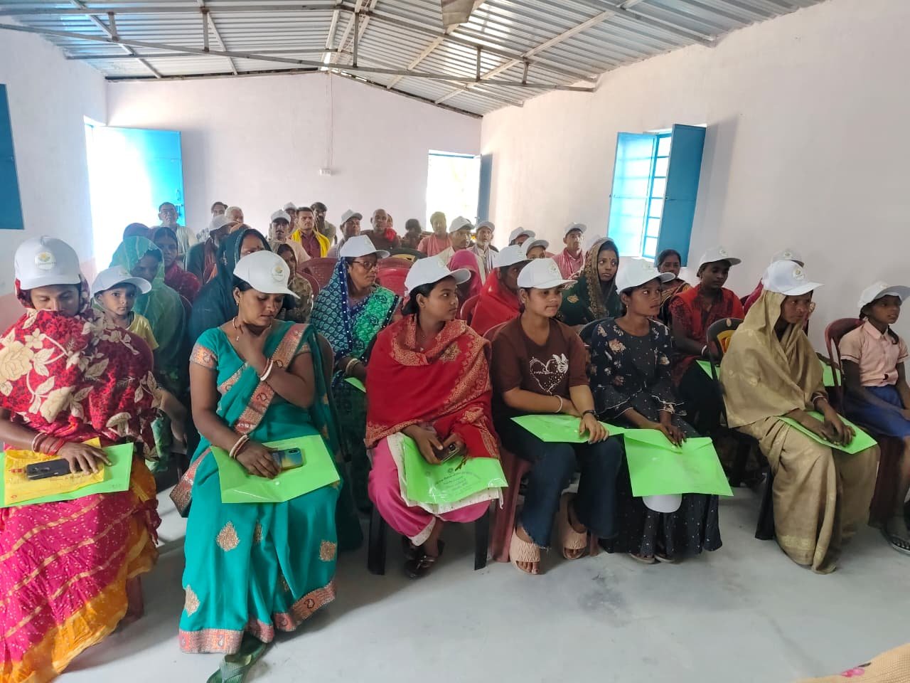 सदर प्रखंड के हाजीपुर राज गांव में त्रीदिवसीय कृषक प्रशिक्षण आयोजित सदर प्रखंड के हाजीपुर राज गांव में त्रीदिवसीय कृषक प्रशिक्षण आयोजित