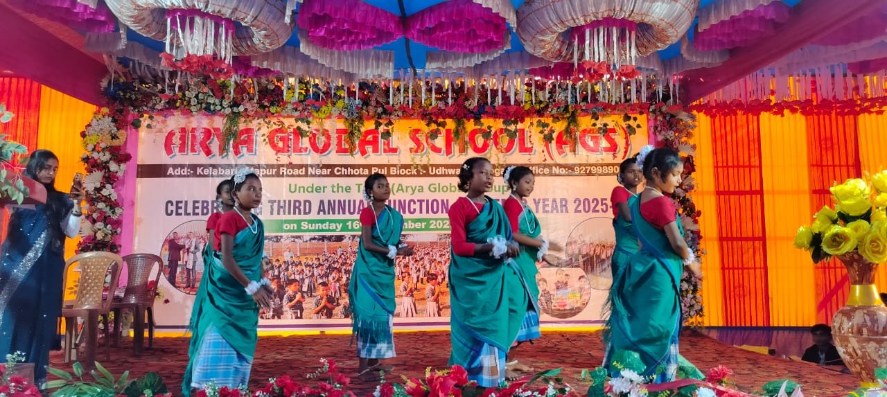 आर्या ग्लोबल स्कूल ने मनाया तीसरा स्थापना दिवस,डीएसई हुए शामिल आर्या ग्लोबल स्कूल ने मनाया तीसरा स्थापना दिवस,डीएसई हुए शामिल