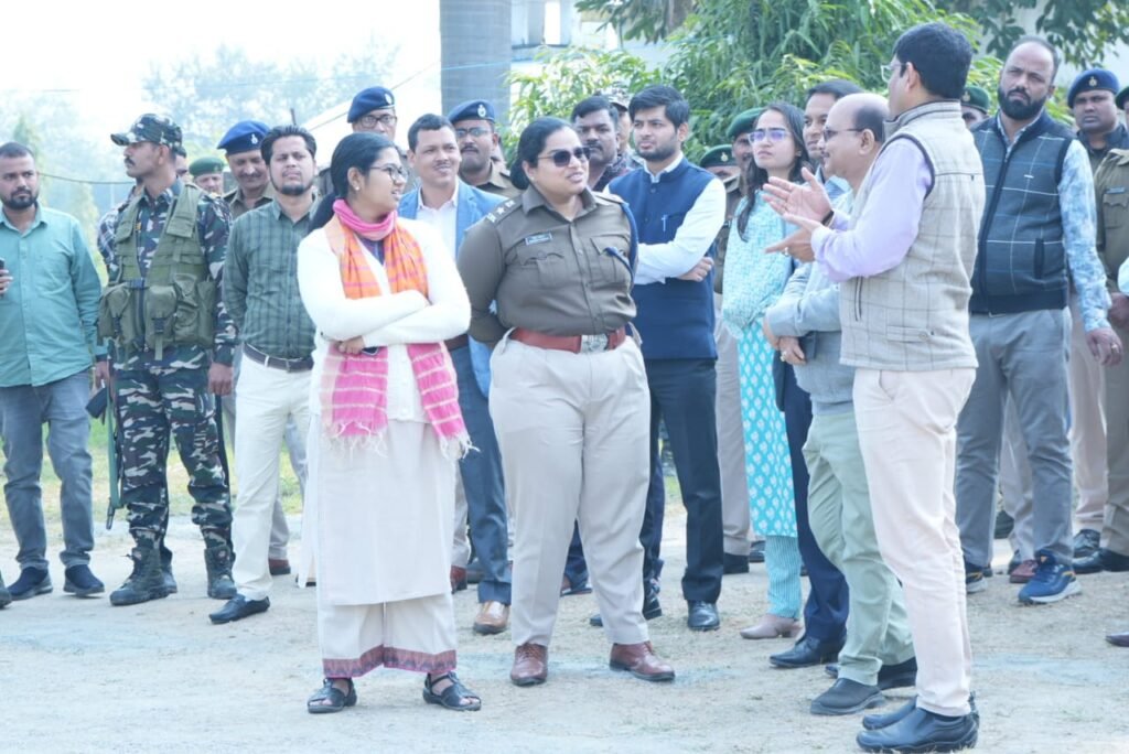 मुख्यमंत्री के परिभ्रमण को लेकर डीसी-एसपी ने किया स्थल निरीक्षण,कार्यक्रम की तैयारी तेज