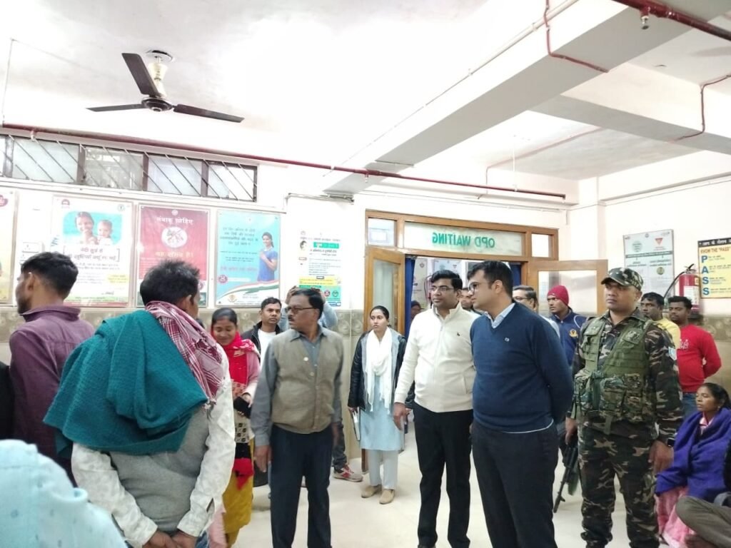 उपायुक्त ने सदर अस्पताल का औचक निरीक्षण किया, साफ-सफाई व बेहतर स्वास्थ्य सेवाओं पर दिए कड़े निर्देश उपायुक्त ने सदर अस्पताल का औचक निरीक्षण किया, साफ-सफाई व बेहतर स्वास्थ्य सेवाओं पर दिए कड़े निर्देश