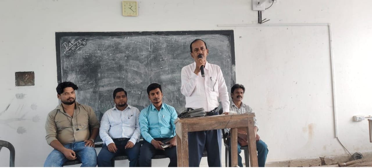 बरहरवा में गुरु गोष्ठी का आयोजन,शिक्षा व्यवस्था सशक्त करने पर हुई चर्चा बरहरवा में गुरु गोष्ठी का आयोजन,शिक्षा व्यवस्था सशक्त करने पर हुई चर्चा