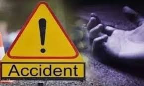 बरहड़वा:सड़क हादसे में युवक की मौत, मैनेजर गंभीर रूप से घायल
