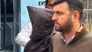लाल किला कार बम धमाका मामला: एनआईए ने जैश-ए-मोहम्मद के आतंकी यासिर अहमद डार को किया गिरफ्तार लाल किला कार बम धमाका मामला: एनआईए ने जैश-ए-मोहम्मद के आतंकी यासिर अहमद डार को किया गिरफ्तार