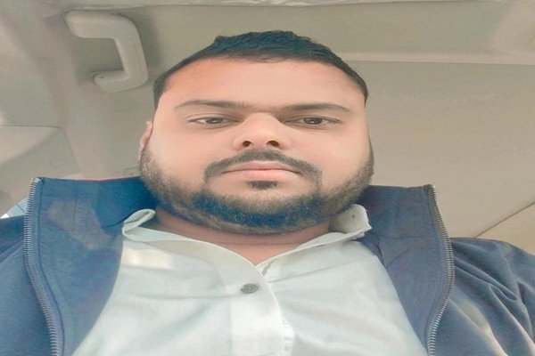 पलामू: नवविवाहित युवक की सड़क हादसे में मौत, ग्रामीणों में शोक की लहर पलामू: नवविवाहित युवक की सड़क हादसे में मौत, ग्रामीणों में शोक की लहर