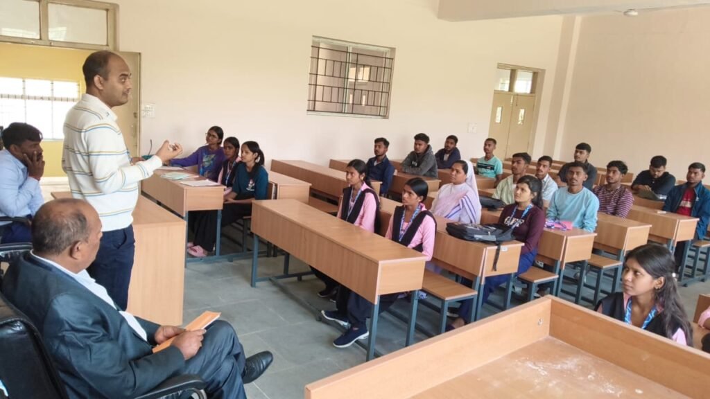 मॉडल कॉलेज मुरली में प्रदूषण नियंत्रण दिवस मनाया गया मॉडल कॉलेज मुरली में प्रदूषण नियंत्रण दिवस मनाया गया
