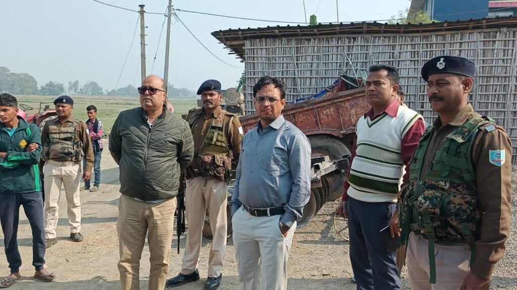 डिहारी ग्राम में उपायुक्त ने किया जलमिनर का उद्घाटन। डिहारी ग्राम में उपायुक्त ने किया जलमिनर का उद्घाटन।
