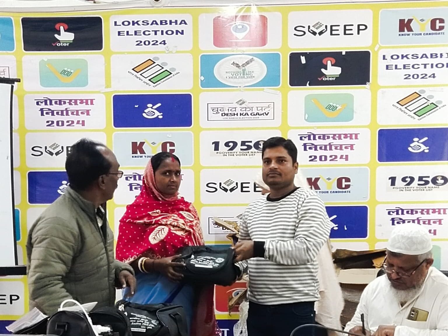 राजमहल प्रखंड में जल सहिया को पेयजल एवं स्वच्छता संबंधी प्रशिक्षण राजमहल प्रखंड में जल सहिया को पेयजल एवं स्वच्छता संबंधी प्रशिक्षण