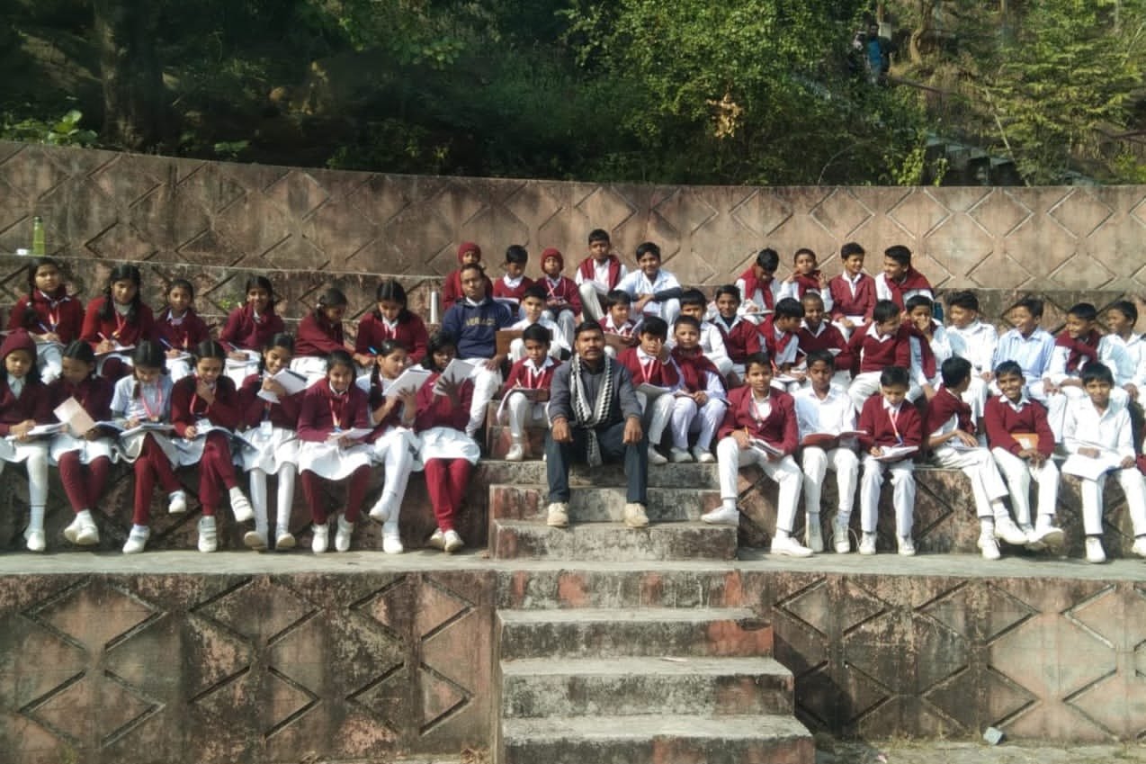 स्वामी विवेकानंद पार्क में छात्रों का शैक्षिक भ्रमण स्वामी विवेकानंद पार्क में छात्रों का शैक्षिक भ्रमण