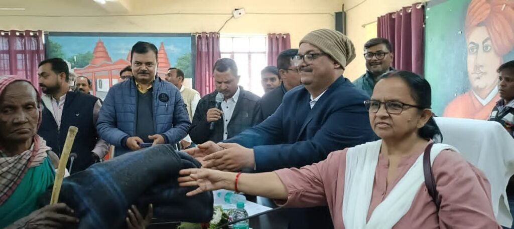 विधिक सेवा सह मेगा सशक्तिकरण शिविर में जरुरतमंदों के बीच परिसमाप्ति वितरण विधिक सेवा सह मेगा सशक्तिकरण शिविर में जरुरतमंदों के बीच परिसमाप्ति वितरण