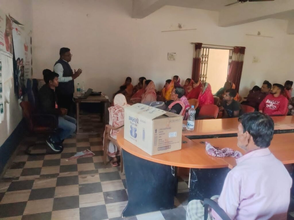 NABARD प्रायोजित वित्तीय समावेशन शिविर काथिकुंड ग्राम पंचायत में आयोजित