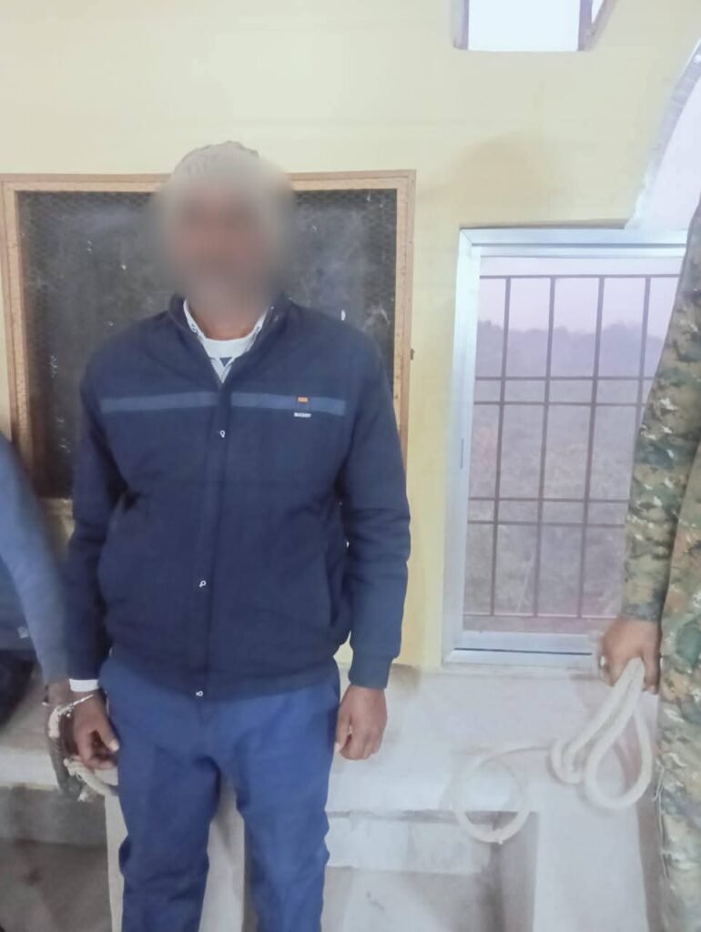 डंडा थाना क्षेत्र में नवजात शिशु खरीद-बिक्री मामले का खुलासा,चार आरोपी गिरफ्तार डंडा थाना क्षेत्र में नवजात शिशु खरीद-बिक्री मामले का खुलासा,चार आरोपी गिरफ्तार