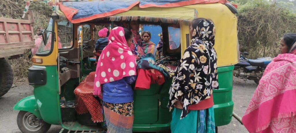 ट्रेक्टर और टेम्पू की आमने सामने टक्कर लगने से एक महिला की मौत, एक घायल ट्रेक्टर और टेम्पू की आमने सामने टक्कर लगने से एक महिला की मौत, एक घायल