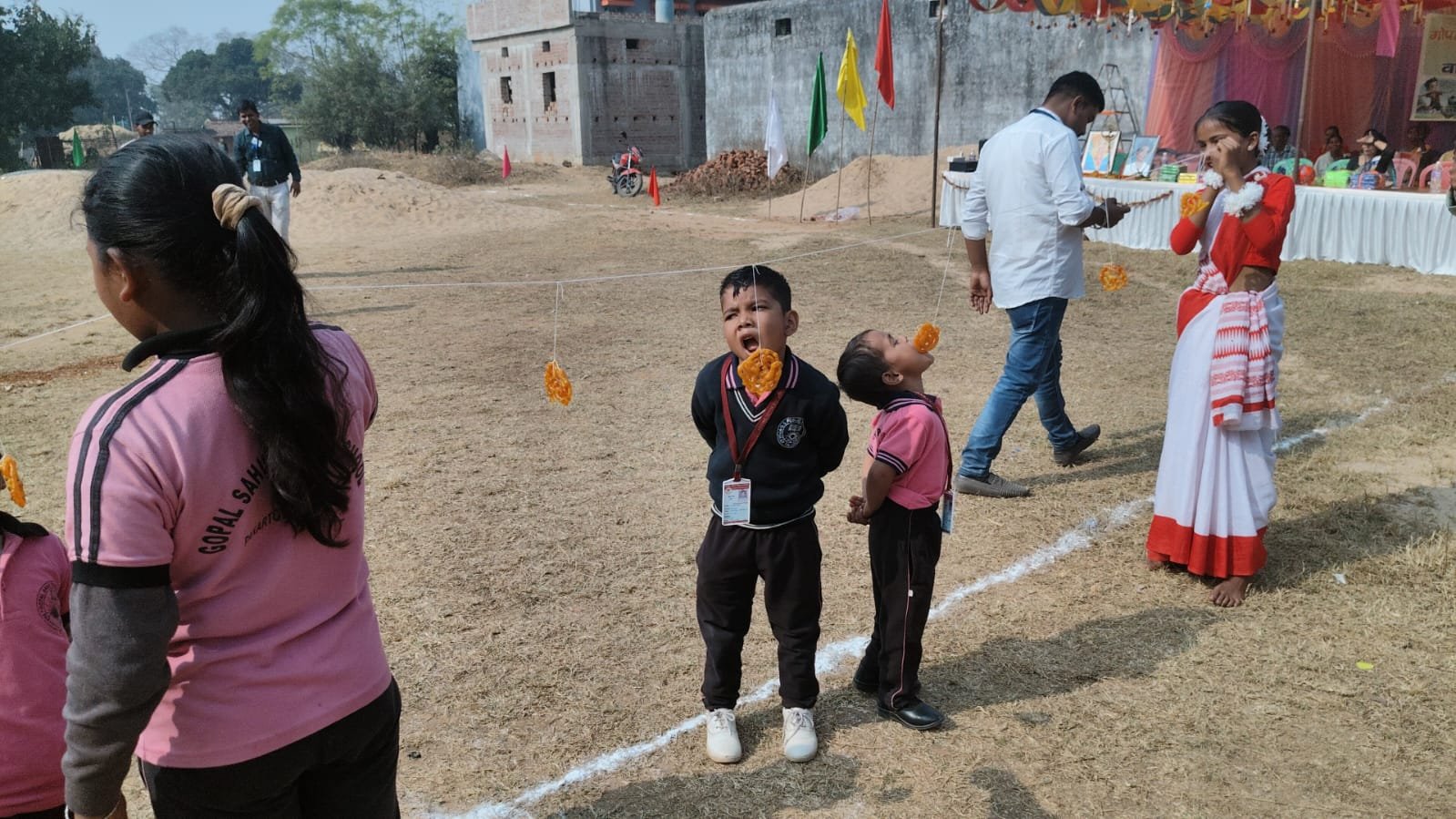 घाघरा मोंटेसरी पैराडाइज एकेडमी में स्काउट एंड गाइड का एकदिवसीय प्रशिक्षण शिविर आयोजित घाघरा मोंटेसरी पैराडाइज एकेडमी में स्काउट एंड गाइड का एकदिवसीय प्रशिक्षण शिविर आयोजित