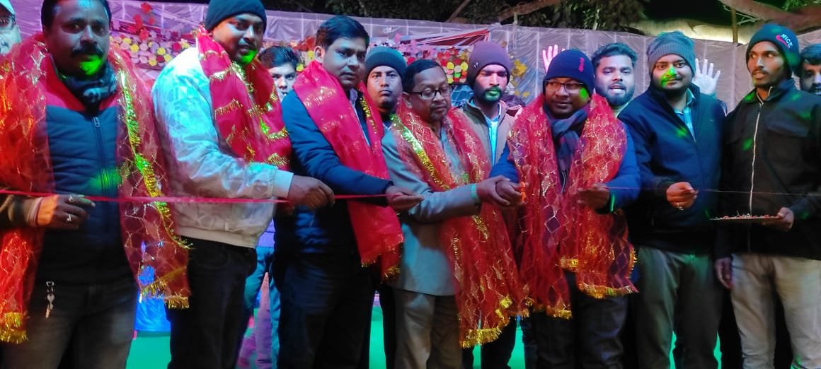 काली पूजा के मौके पर रिकॉर्डिंग डांस प्रतियोगिता का आयोजन काली पूजा के मौके पर रिकॉर्डिंग डांस प्रतियोगिता का आयोजन