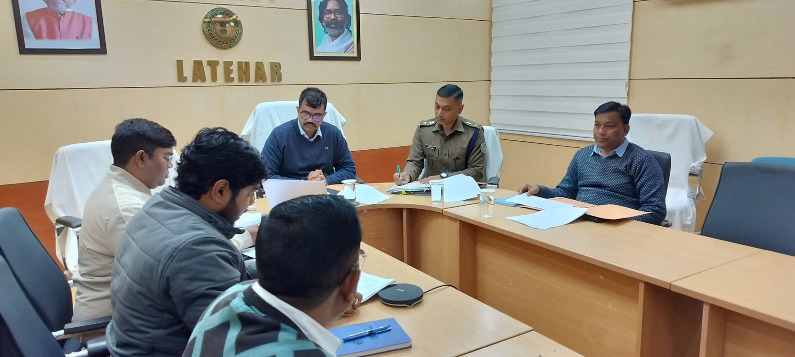 मादक पदार्थों की तस्करी व अवैध खेती रोकने को लेकर जिला स्तरीय NCORD समिति की बैठक मादक पदार्थों की तस्करी व अवैध खेती रोकने को लेकर जिला स्तरीय NCORD समिति की बैठक