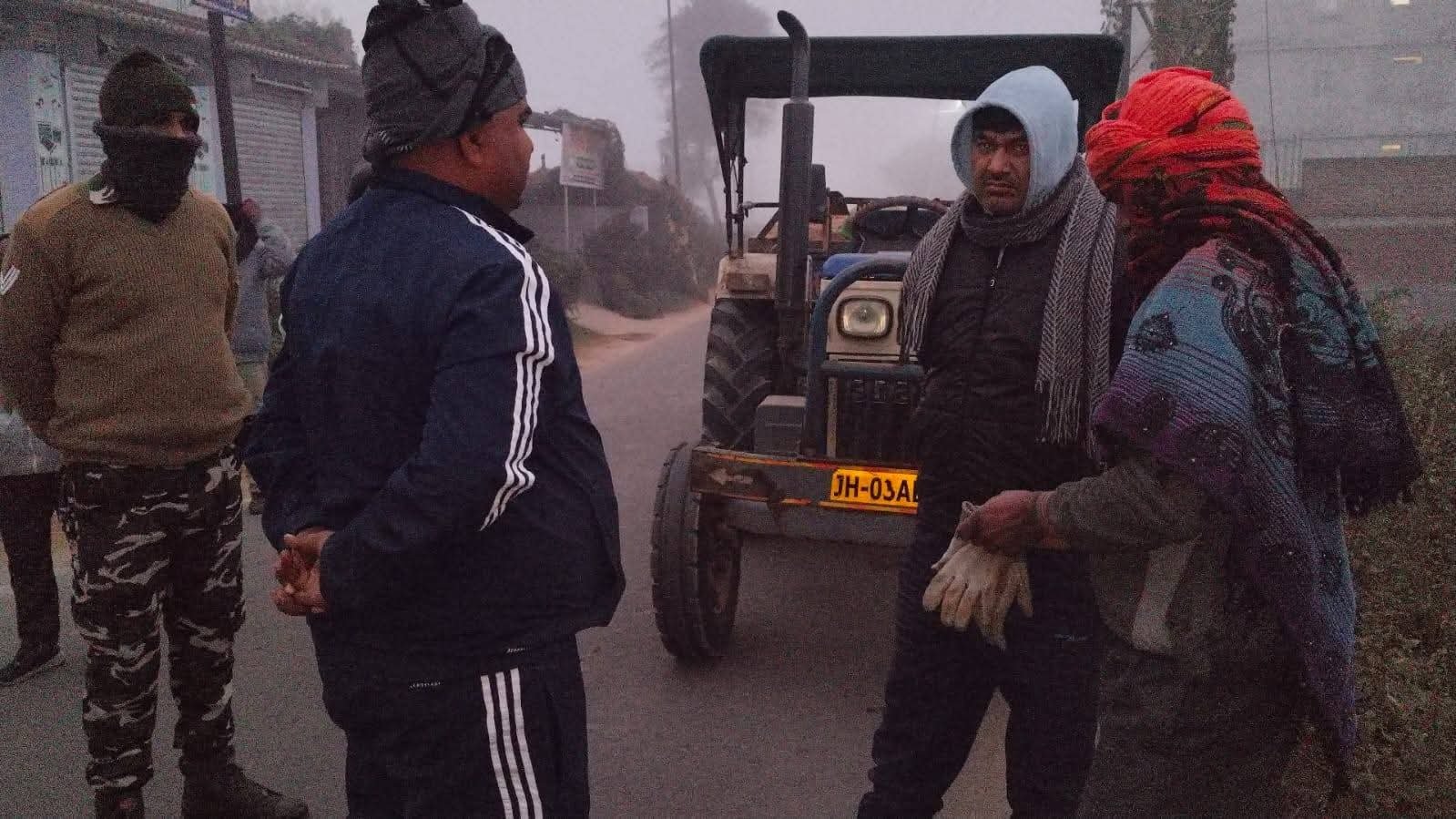 अवैध बालू खनन पर सख्ती,एसडीएम संजय कुमार की तड़के बड़ी छापेमारी कार्रवाई अवैध बालू खनन पर सख्ती,एसडीएम संजय कुमार की तड़के बड़ी छापेमारी कार्रवाई