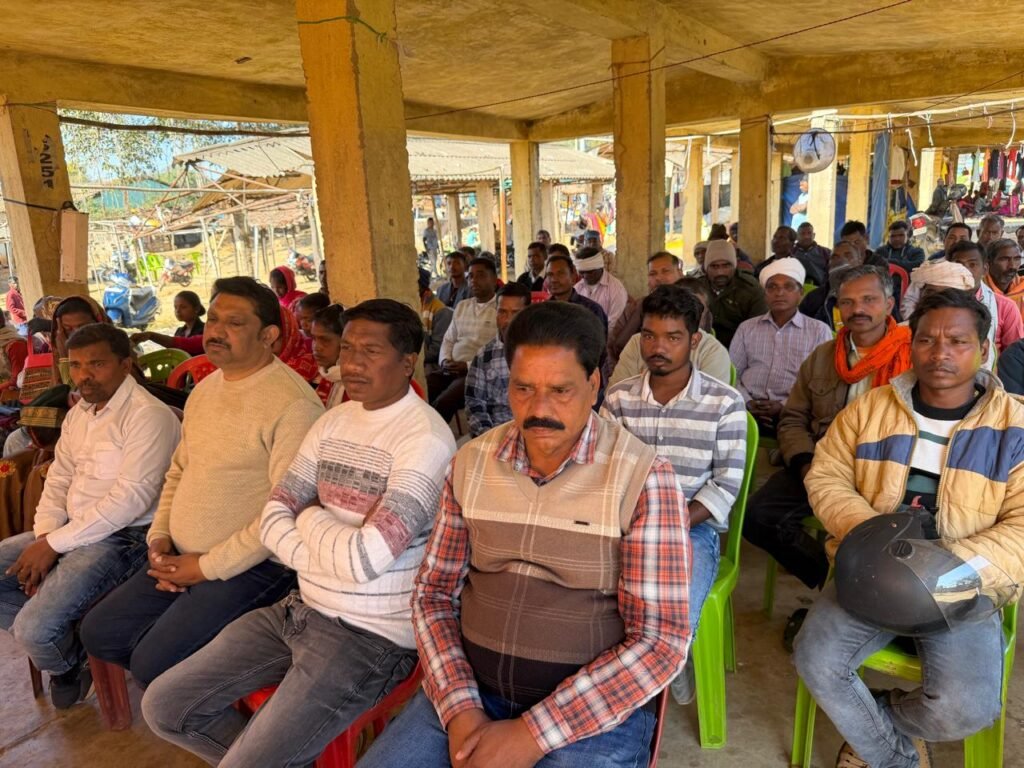 आदर मंडल में आयोजित हुआ अटल स्मृति सम्मेलन, समीर उरांव और सुदर्शन भगत ने किया कार्यकर्ताओं का मार्गदर्शन