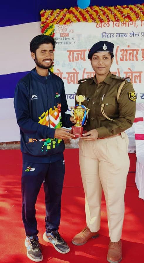 गोपालगंज में राष्ट्रीय स्तर पर खेल व खिलाड़ियों को बढ़ावा देने के लिए हरिमोहन सिंह सम्मानित