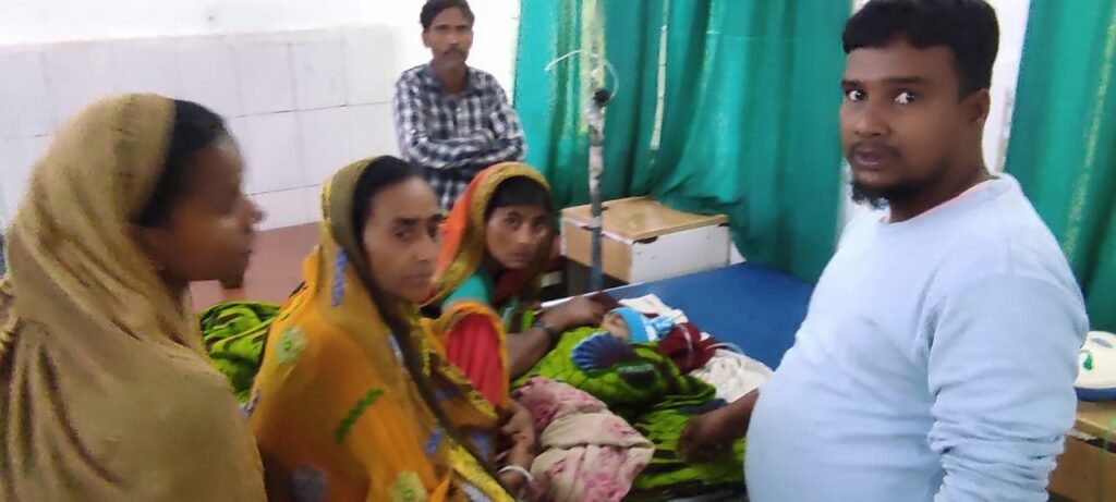 नदी में खेलते समय गहरे पानी में जाने से चार वर्षीय बच्चा डूबा,सूझबूझ से बची जान