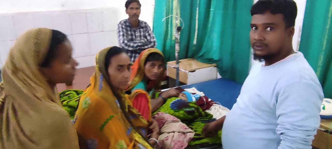 नदी में खेलते समय गहरे पानी में जाने से चार वर्षीय बच्चा डूबा,सूझबूझ से बची जान नदी में खेलते समय गहरे पानी में जाने से चार वर्षीय बच्चा डूबा,सूझबूझ से बची जान