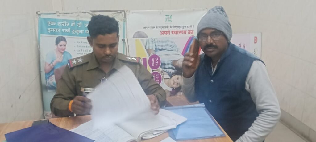 दो मोटरसाइकिल की टक्कर में दो युवकों की मौत:दो गंभीर,गोमिया में कोहराम
