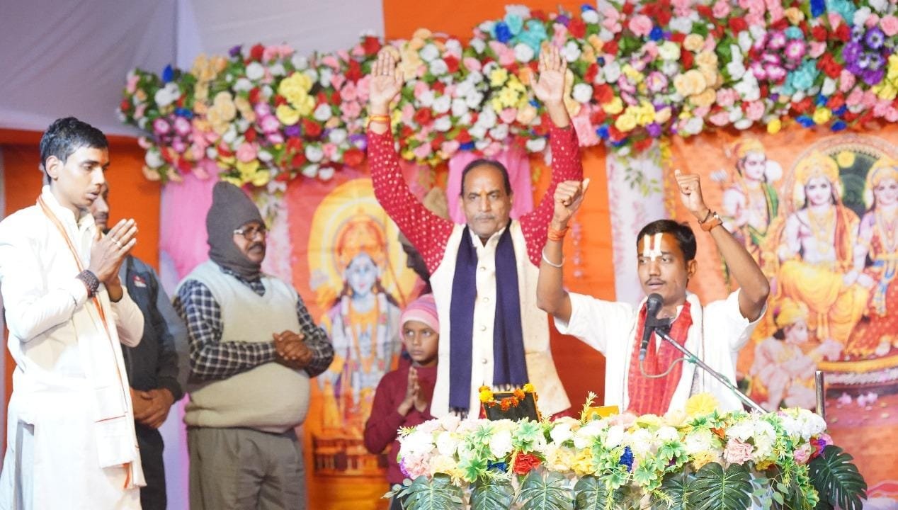 मनुष्य का जीवन भगवान की भक्ति के लिए मिला:सुभाष शास्त्री महाराज मनुष्य का जीवन भगवान की भक्ति के लिए मिला:सुभाष शास्त्री महाराज
