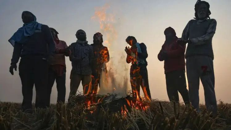 अगले तीन दिनों तक झारखंड के 14 जिलों में कोहरे के साथ कड़ाके की ठंड,शीतलहर से जनजीवन प्रभावित