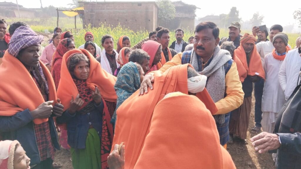 निर्माणाधीन पुल का निरीक्षण करने पहुँचे पांकी विधायक,गुणवत्ता पर दिया जोर,ग्रामीणों की समस्याओं के समाधान का दिया आश्वासन निर्माणाधीन पुल का निरीक्षण करने पहुँचे पांकी विधायक,गुणवत्ता पर दिया जोर,ग्रामीणों की समस्याओं के समाधान का दिया आश्वासन