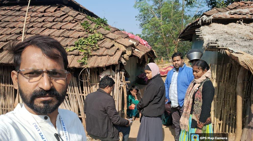 पहाड़िया गांवों में मलेरिया का मास सर्वे,जनमन टीम ने घर-घर जाकर किया जांच पहाड़िया गांवों में मलेरिया का मास सर्वे,जनमन टीम ने घर-घर जाकर किया जांच