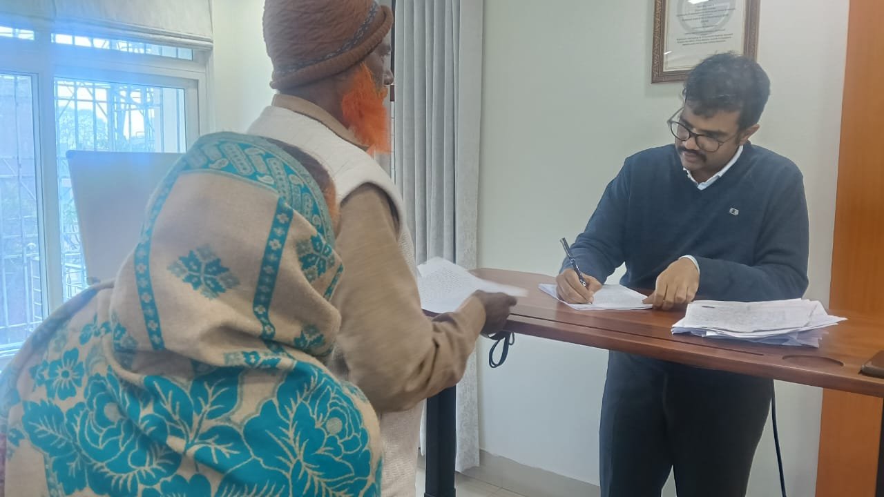 उपायुक्त की अध्यक्षता में साप्ताहिक जन शिकायत निवारण,फरियादियों की समस्याएं सुनीं