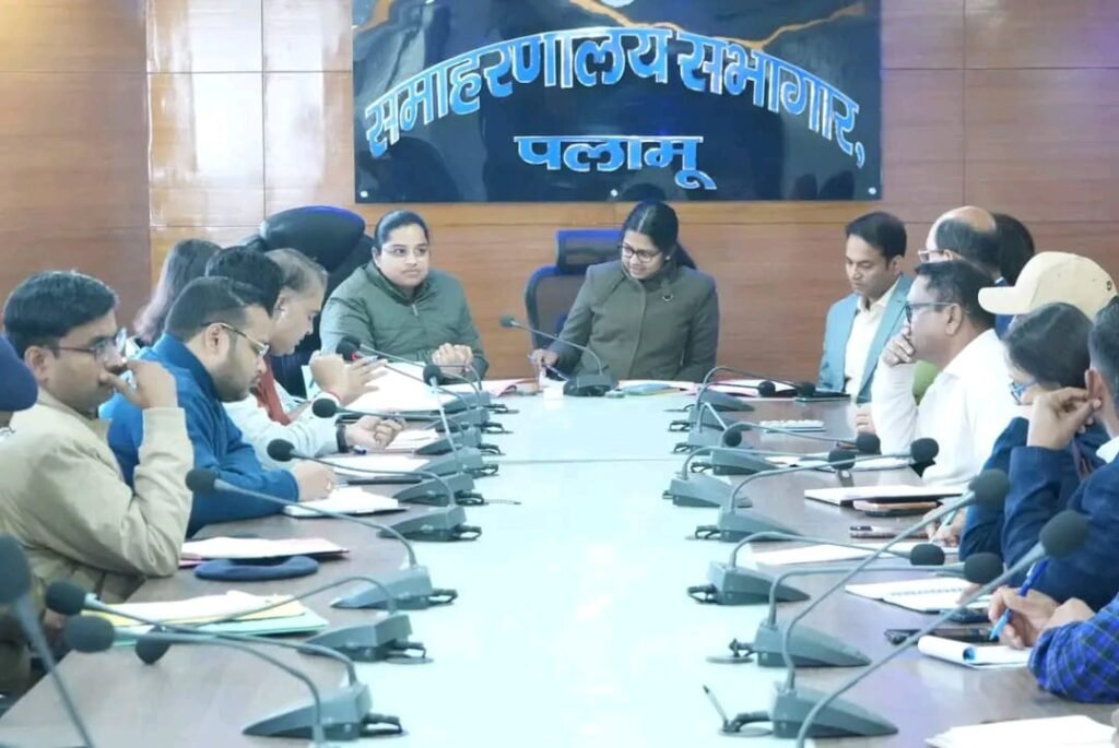 गणतंत्र दिवस समारोह की तैयारियां पूरी, पुलिस लाइन स्टेडियम में 09:05 बजे झंडोत्तोलन गणतंत्र दिवस समारोह की तैयारियां पूरी, पुलिस लाइन स्टेडियम में 09:05 बजे झंडोत्तोलन