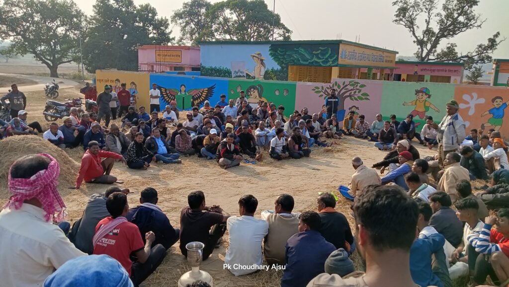 तिलैया पंचायत में रुंगटा कंपनी के खिलाफ बैठक, आंदोलन की चेतावनी तिलैया पंचायत में रुंगटा कंपनी के खिलाफ बैठक, आंदोलन की चेतावनी