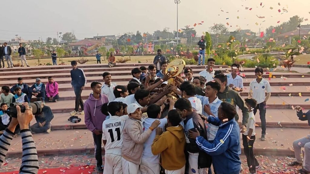 गढ़वा पहुंची सैयद मुस्ताक अली ट्रॉफी, खिलाड़ियों में उत्साह गढ़वा पहुंची सैयद मुस्ताक अली ट्रॉफी, खिलाड़ियों में उत्साह