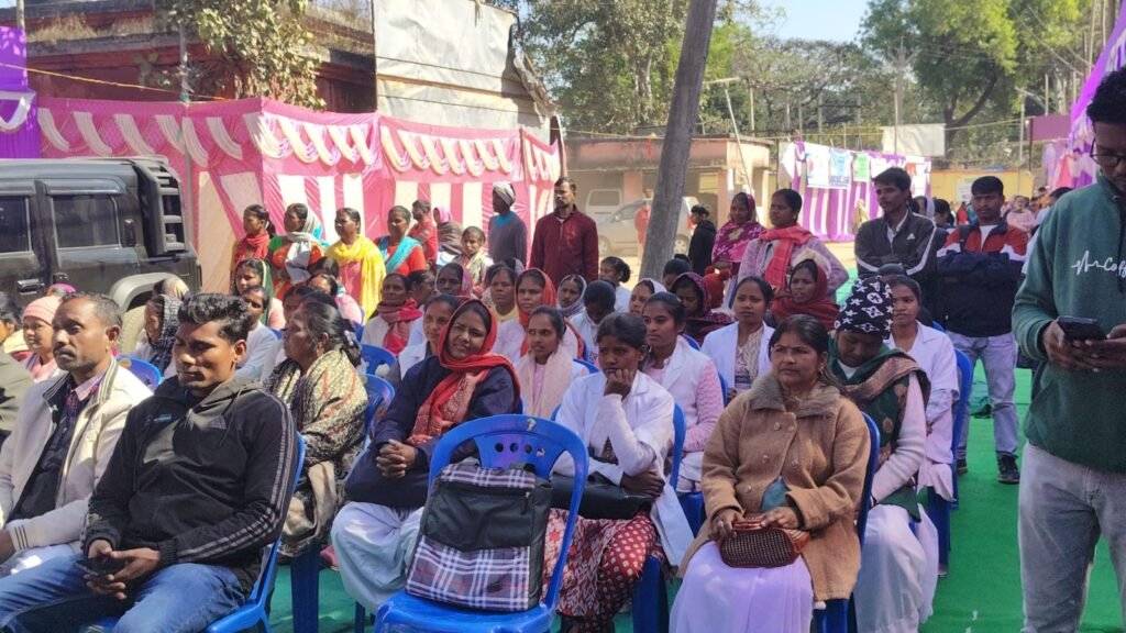 घाघरा सीएचसी में प्रखंड स्तरीय स्वास्थ्य शिविर का भव्य आयोजन घाघरा सीएचसी में प्रखंड स्तरीय स्वास्थ्य शिविर का भव्य आयोजन