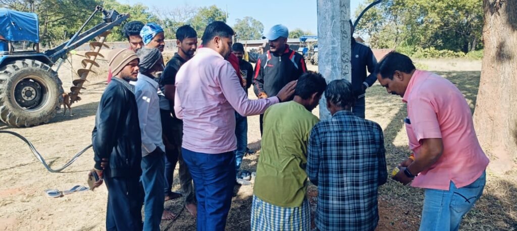 जोबेडा गांव में जर्जर बिजली व्यवस्था दुरुस्त, ग्रामीणों में खुशी जोबेडा गांव में जर्जर बिजली व्यवस्था दुरुस्त, ग्रामीणों में खुशी