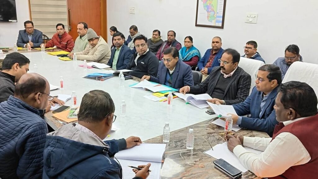 गढ़वा में विधानसभा सदाचार समिति की समीक्षा बैठक,योजनाओं की प्रगति और प्रशासनिक व्यवस्था पर चर्चा गढ़वा में विधानसभा सदाचार समिति की समीक्षा बैठक,योजनाओं की प्रगति और प्रशासनिक व्यवस्था पर चर्चा