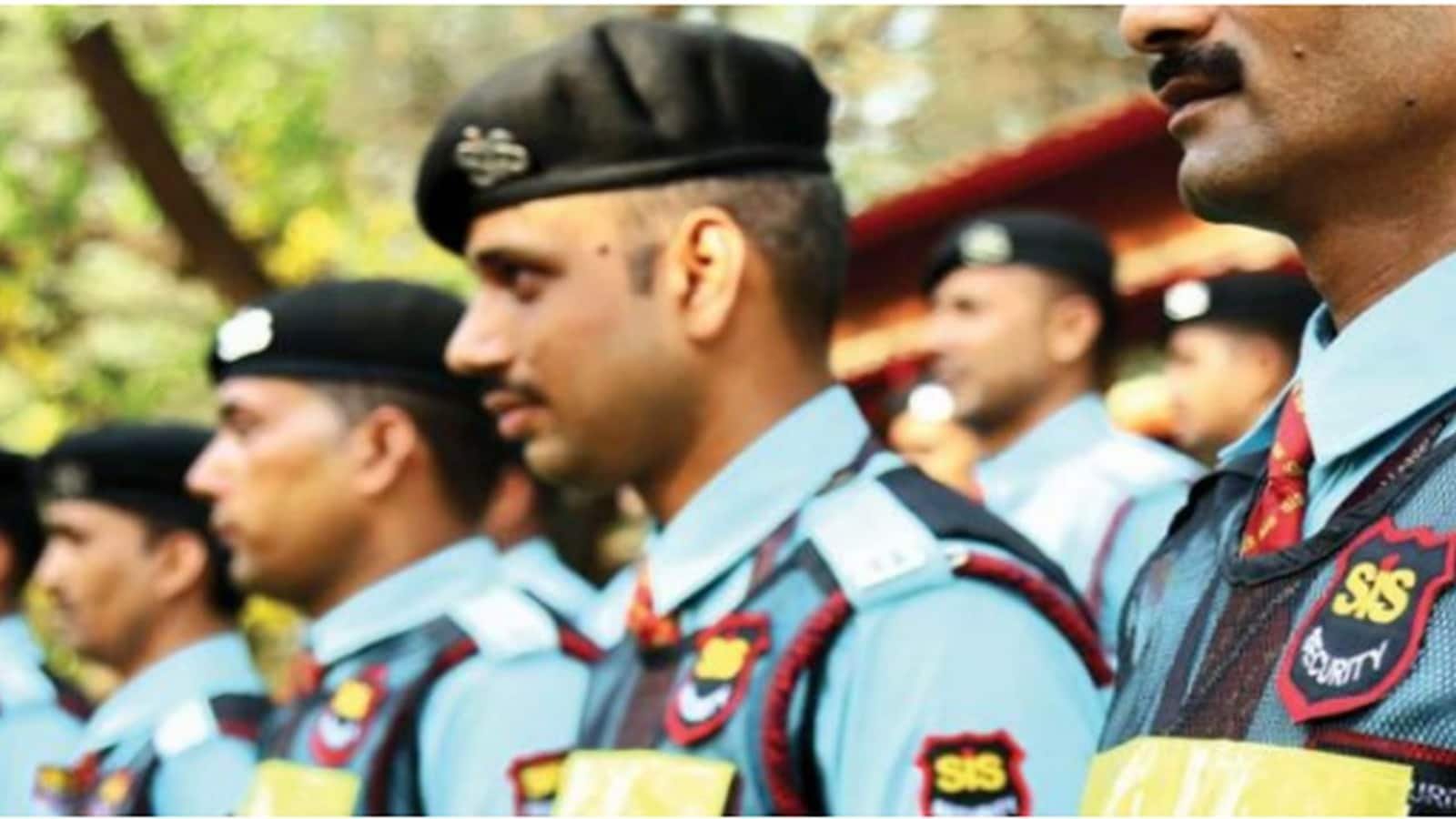 गढ़वा में बेरोजगार युवाओं के लिए एसआईएस लिमिटेड द्वारा प्रखंड स्तरीय भर्ती कैंप शुरू गढ़वा में बेरोजगार युवाओं के लिए एसआईएस लिमिटेड द्वारा प्रखंड स्तरीय भर्ती कैंप शुरू