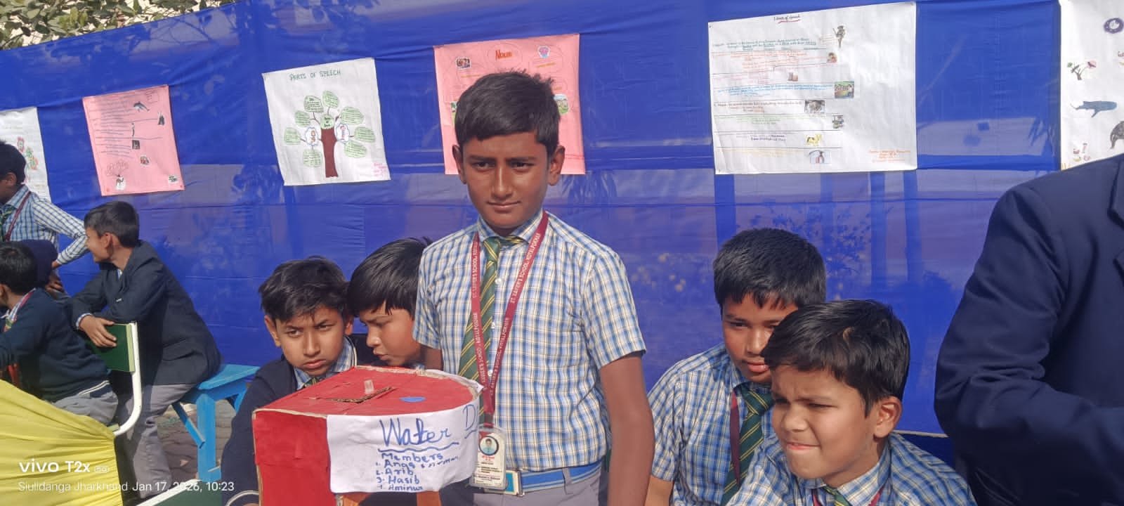 संत जेवियर्स स्कूल कोटालपोखर में विज्ञान एवं कला प्रदर्शनी का भव्य आयोजन संत जेवियर्स स्कूल कोटालपोखर में विज्ञान एवं कला प्रदर्शनी का भव्य आयोजन