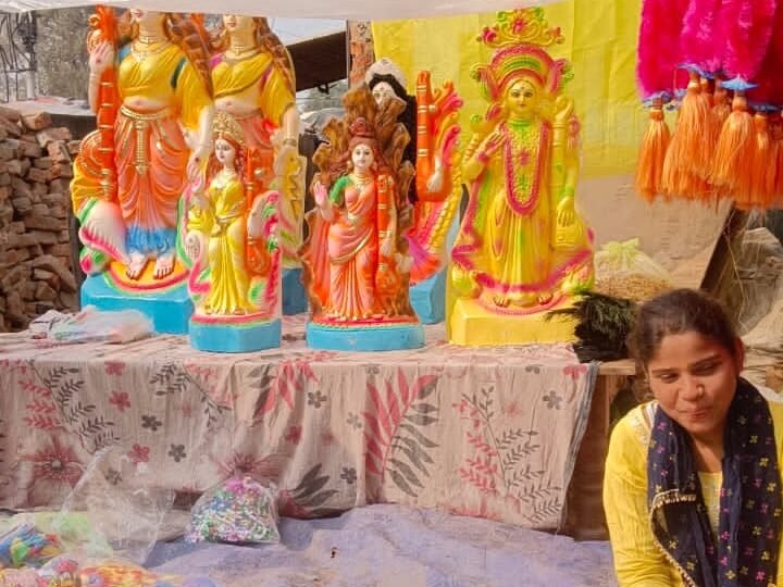 विद्या की देवी मां सरस्वती की पूजा की तैयारी पूरी,आज होगा पूजन विद्या की देवी मां सरस्वती की पूजा की तैयारी पूरी,आज होगा पूजन