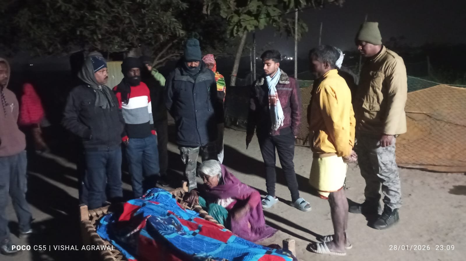 गोमिया में संदिग्ध हालात में 21 वर्षीय युवक की मौत, घर के बगल कुएं से मिला शव, गांव में मातम गोमिया में संदिग्ध हालात में 21 वर्षीय युवक की मौत, घर के बगल कुएं से मिला शव, गांव में मातम