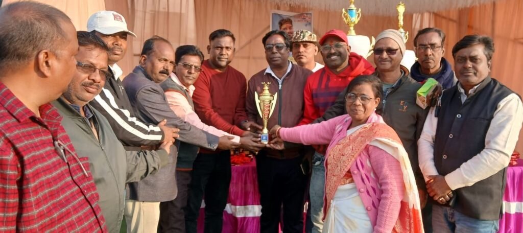 डब्लू भैया मेमोरियल 2026 टी-10 क्रिकेट टूर्नामेंट का फाइनल संपन्न डब्लू भैया मेमोरियल 2026 टी-10 क्रिकेट टूर्नामेंट का फाइनल संपन्न