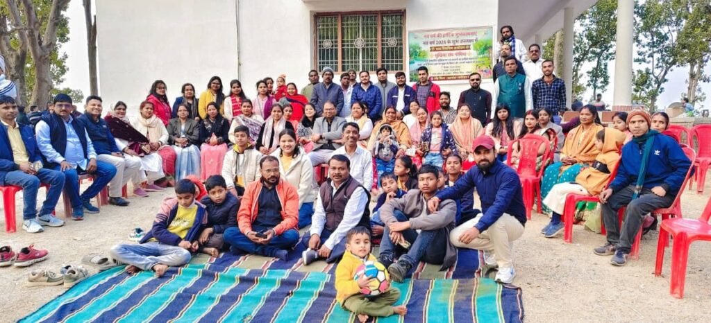 गोमिया में मुखिया संघ का स्नेह मिलन व सहभोज कार्यक्रम आयोजित गोमिया में मुखिया संघ का स्नेह मिलन व सहभोज कार्यक्रम आयोजित