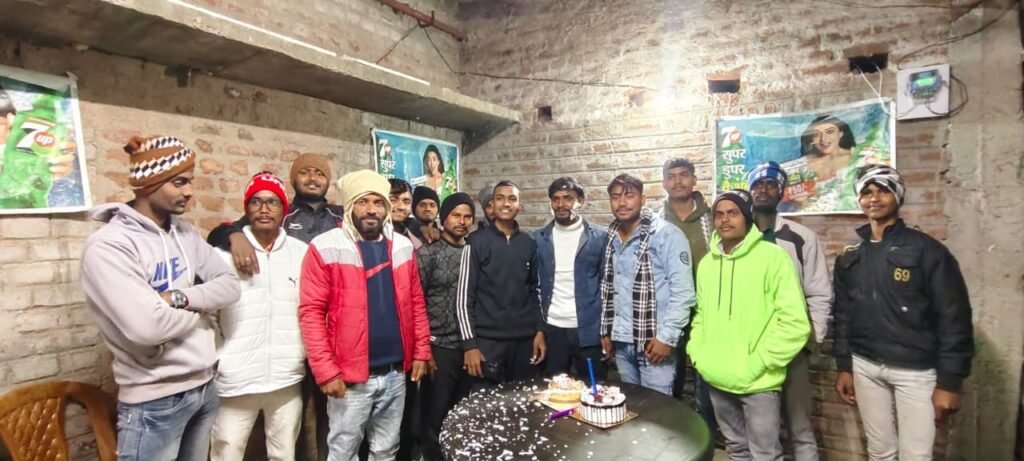 फ्रेंडशिप फास्टफूड के प्रोपराइटर रंजन ने धूमधाम से मनाया जन्मोत्सव
