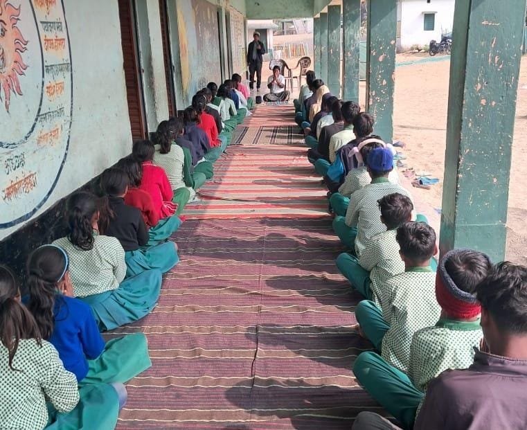 स्वास्थ्य जागरूकता को लेकर आयुष विभाग ने आमजन को दिया योग प्रशिक्षण स्वास्थ्य जागरूकता को लेकर आयुष विभाग ने आमजन को दिया योग प्रशिक्षण