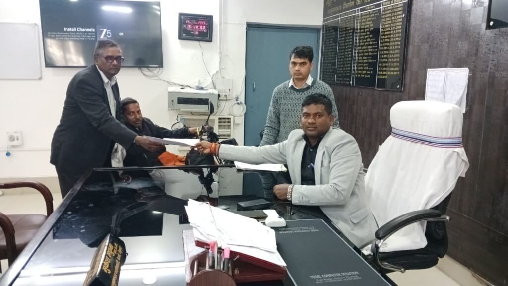 दिव्यांग अधिवक्ताओं ने सीएसआर मद से स्कूटी उपलब्ध कराने की मांग की