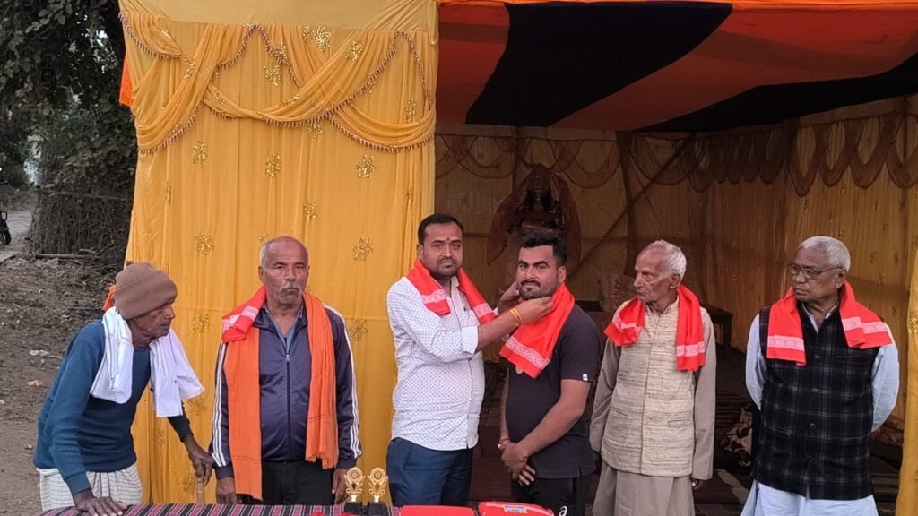 पूजन एवं हवन के साथ मां सरस्वती की पूजा संपन्न पूजन एवं हवन के साथ मां सरस्वती की पूजा संपन्न