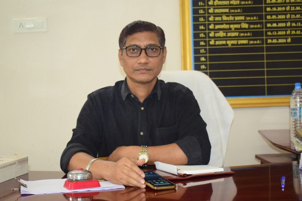 अनुसूचित जनजाति आवासीय विद्यालयों में नामांकन हेतु सूचना