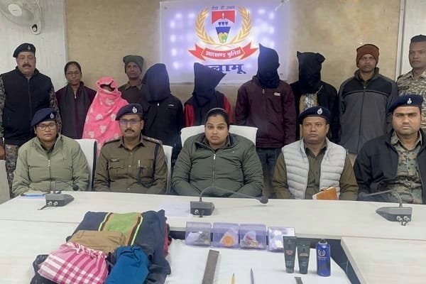 चोरी और गृहभेदन की 14 घटनाओं का खुलासा, महिला समेत 5 आरोपी गिरफ्तार चोरी और गृहभेदन की 14 घटनाओं का खुलासा, महिला समेत 5 आरोपी गिरफ्तार