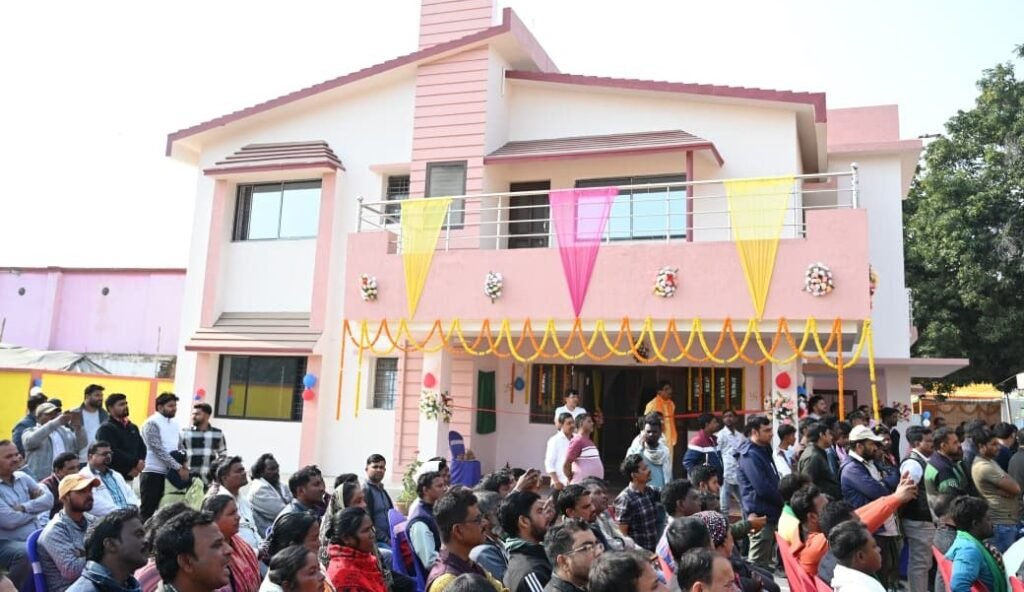 पाकुड़ के महेशपुर में अनुमंडल पुलिस पदाधिकारी कार्यालय व आवास भवन का भव्य उद्घाटन पाकुड़ के महेशपुर में अनुमंडल पुलिस पदाधिकारी कार्यालय व आवास भवन का भव्य उद्घाटन