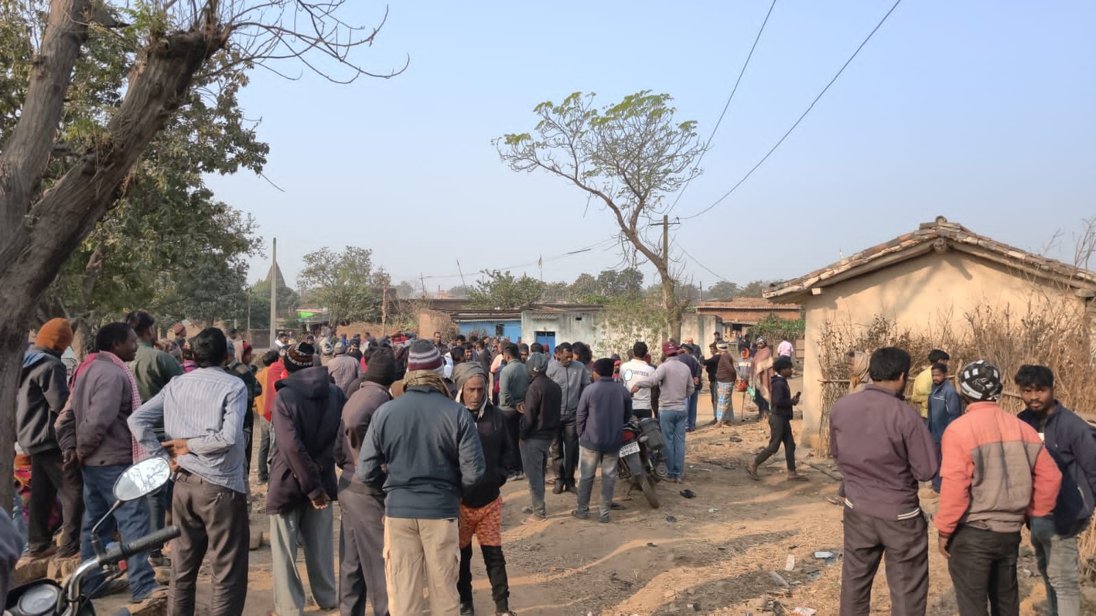 गोमिया में हाथी का कहर: बड़कीपुन्नू करमाली टोला में पति-पत्नी समेत तीन की मौत
